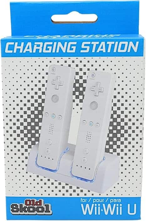 Old Skool - Wii Dual Charging Station w/ 2 Rechargeable Batteries & LED lights for Wii Remote Control
