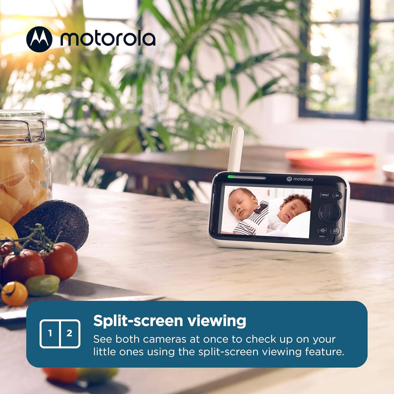 motorola

Split-screen viewing

See both cameras at once to check up on your little ones using the split-screen viewing feature.