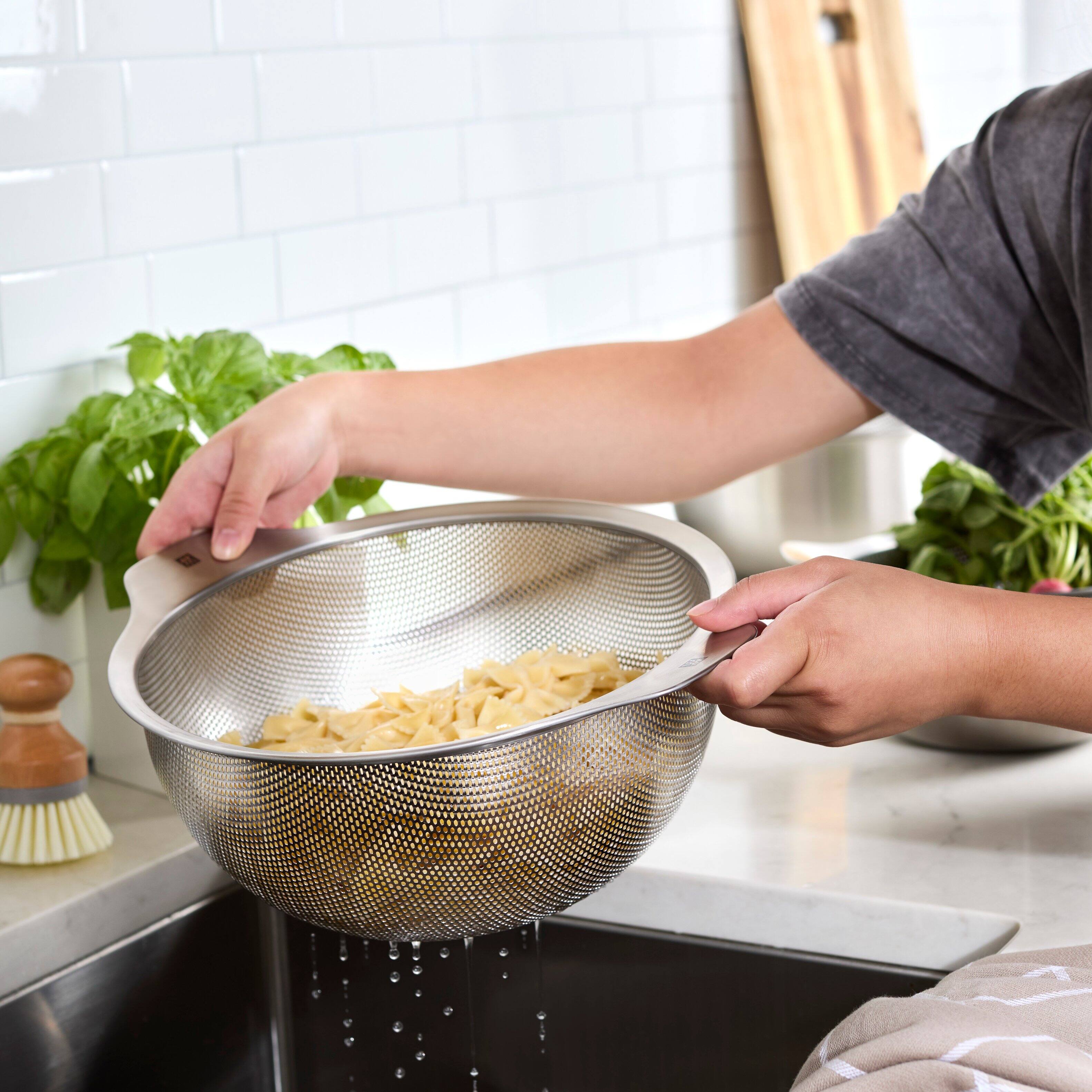 Alt View 5. ZWILLING - ZWILLING Prep 6-pc Brushed Stainless Steels Nesting Bowls & Strainers Set - Stainless Steel.