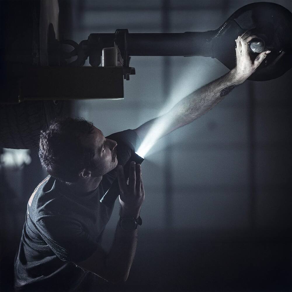 Left. Streamlight - Streamlight 78104 Stinger 2020 Rechargeable Flashlight with 12V DC 1 Holder Charger, Black - Black.