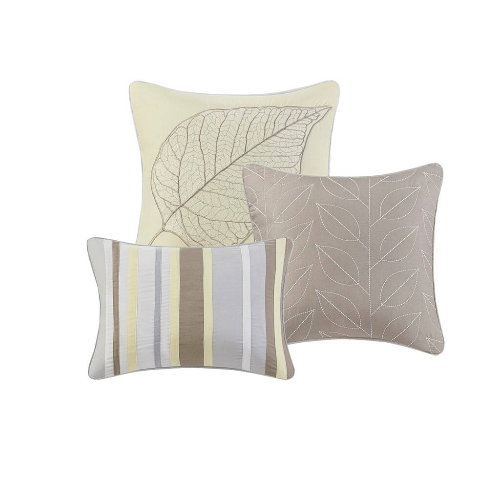 Alt View 4. Gracie Mills - Gracie Mills Forest 6-Piece Embroidered Quilt Set with Throw Pillows - Yellow.