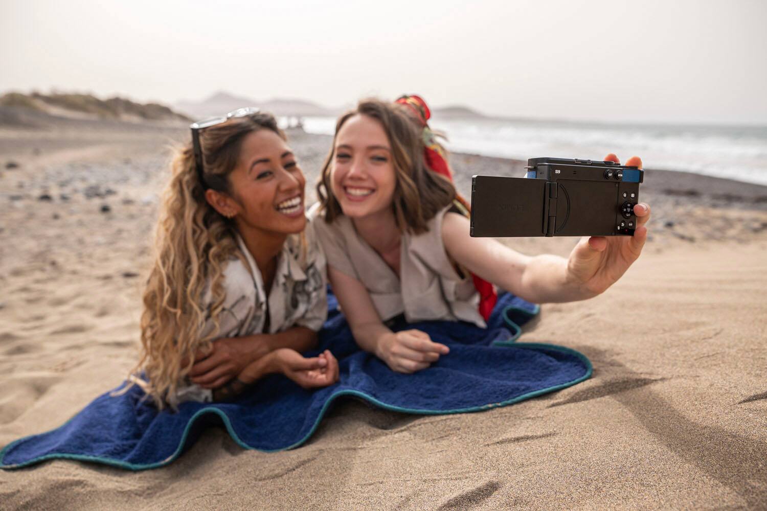 Alt View 12. Panasonic - LUMIX S9 Full Frame Mirrorless Camera with 18-40mm F4.5-6.3 Lens - Jet Black.