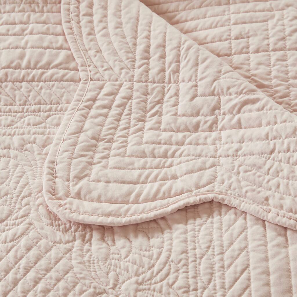 Alt View 5. Gracie Mills - Gracie Mills Salvatore Oversized Stitched Scalloped Edges Throw Blanket - Blush.