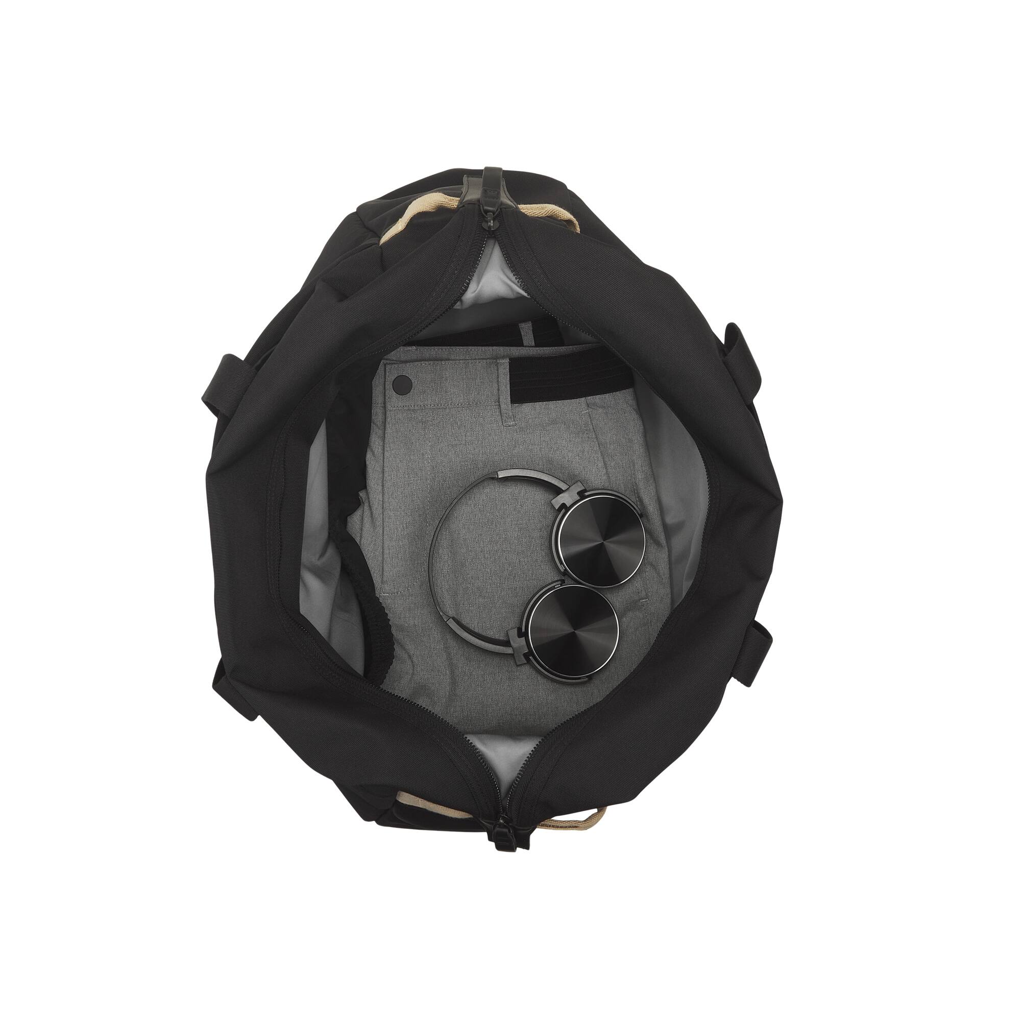 Left. Bugatti - Bugatti - Vacilando Duffle Bag - Black.