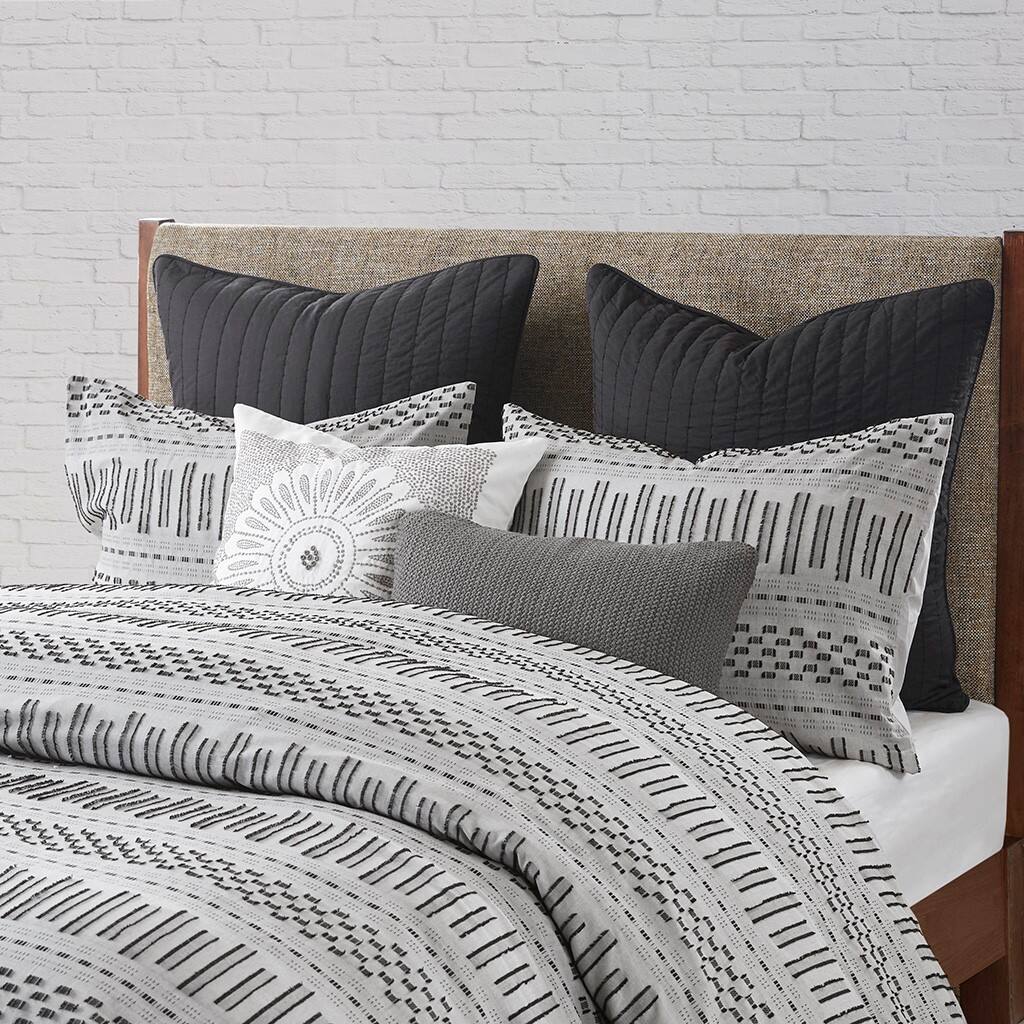 Alt View 2. Gracie Mills - Gracie Mills Donny Farmhouse Geometric Striped Cotton Jacquard Duvet Set - Grey/Black.