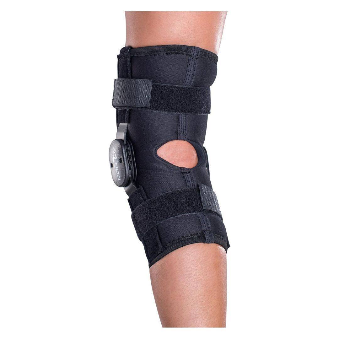 Angle. DonJoy - DonJoy Drytex Hinged Air X Large Black Knee Brace with Bilateral Hinges - Black.