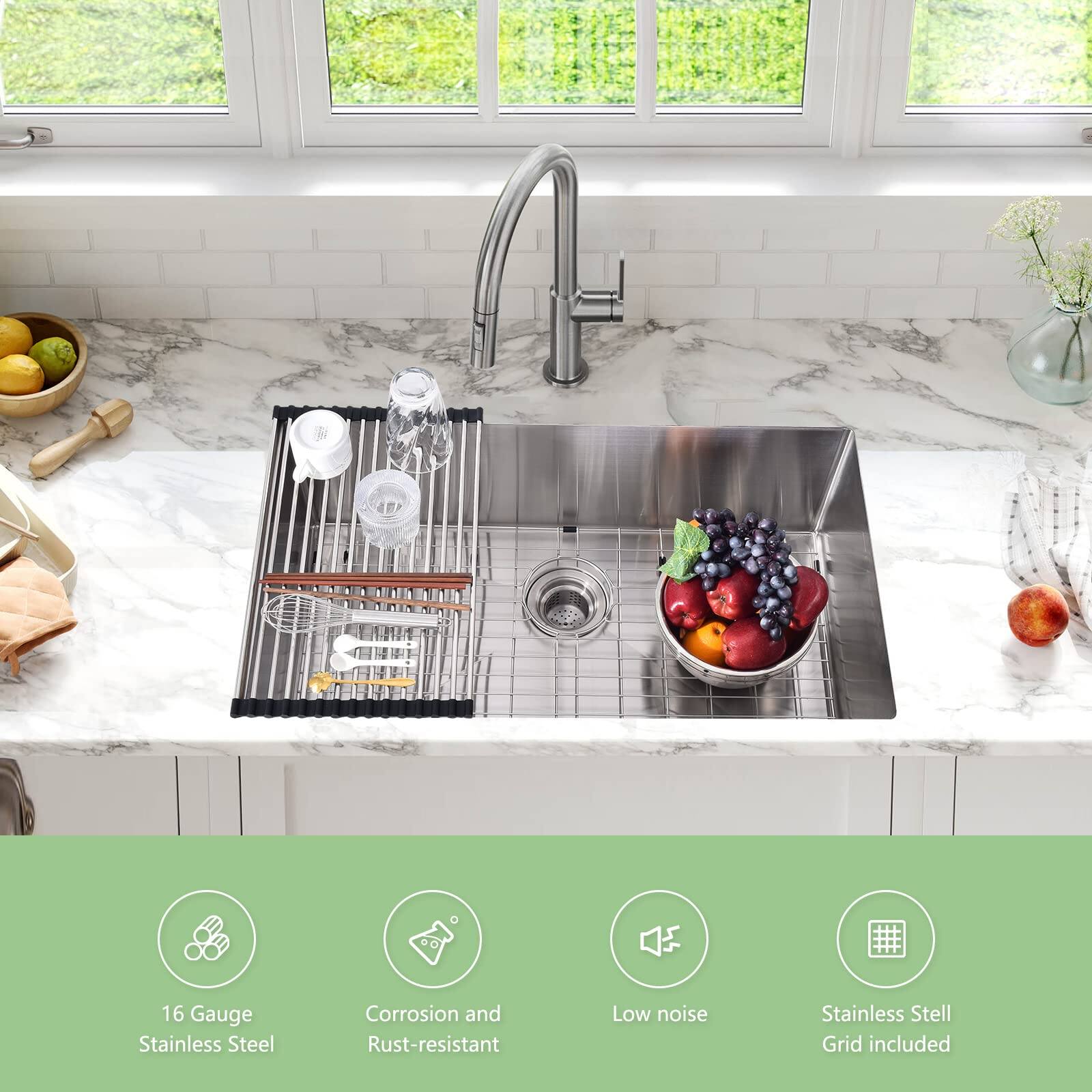 16 Gauge Stainless Steel  
Corrosion and Rust-resistant  
Low noise  
Stainless Steel Grid included