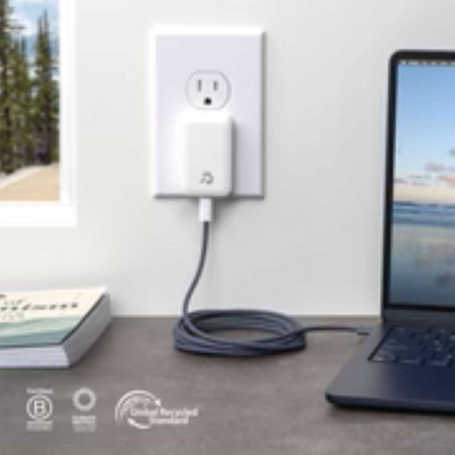 Angle. Nimble - Ultra Slim USB-C Power Adapter PD30W.