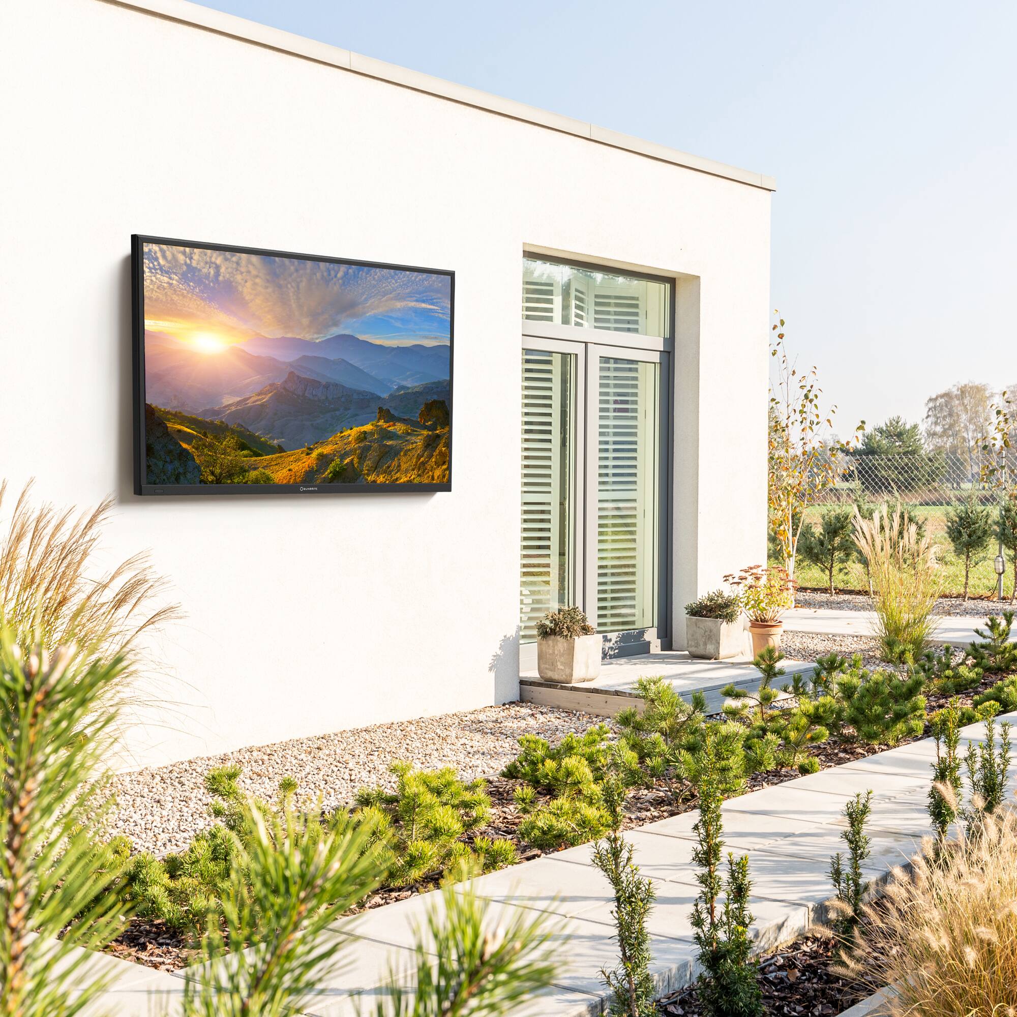 SunBriteTV Solis Series 49