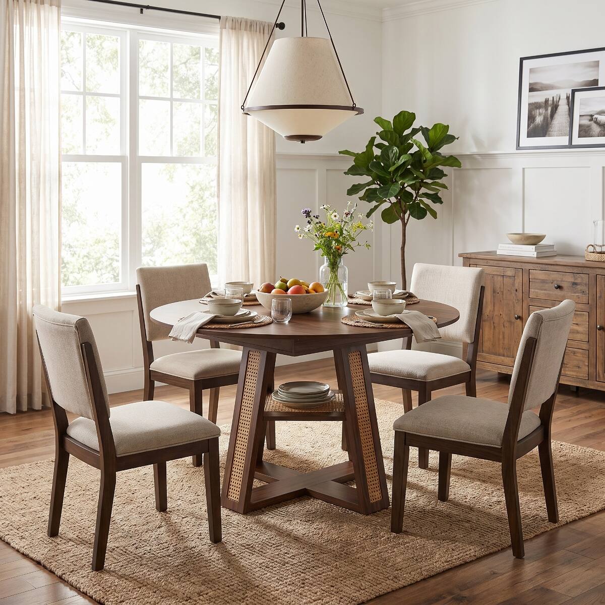 Front. Loheer - Loheer 43.3 inch Round Dining Table, Extendable Walnut Table for Four to Six - Natural Walnut.