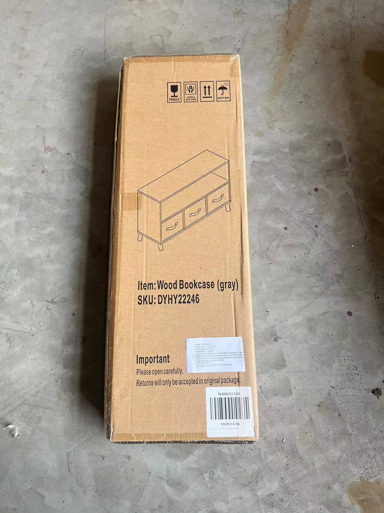 ANN FRABILE - A NSPOR  
Item: Wood Bookcase (gray)  
SKU: DYHY22246  

Important  
Please open carefully.  
Returns will only be accepted in original package.  

Item: Wood Bookcase (gray)  
SKU: DYHY22246  

Important  
Please open carefully.  
Returns will only be accepted in original package.