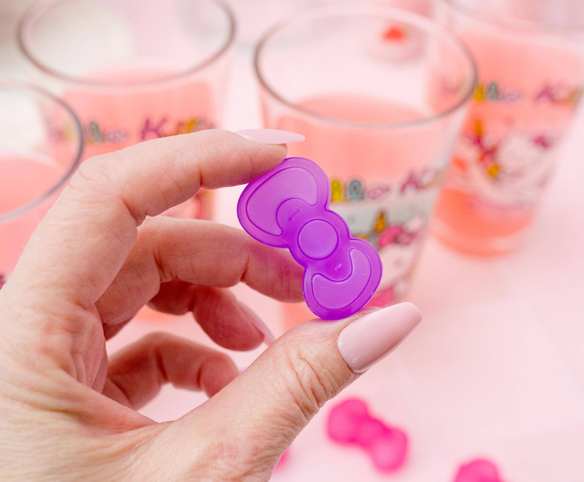 Alt View 2. Hello Kitty - Sanrio Hello Kitty Pretty Bows Reusable Plastic Ice Cubes | Set of 6 - Pink.