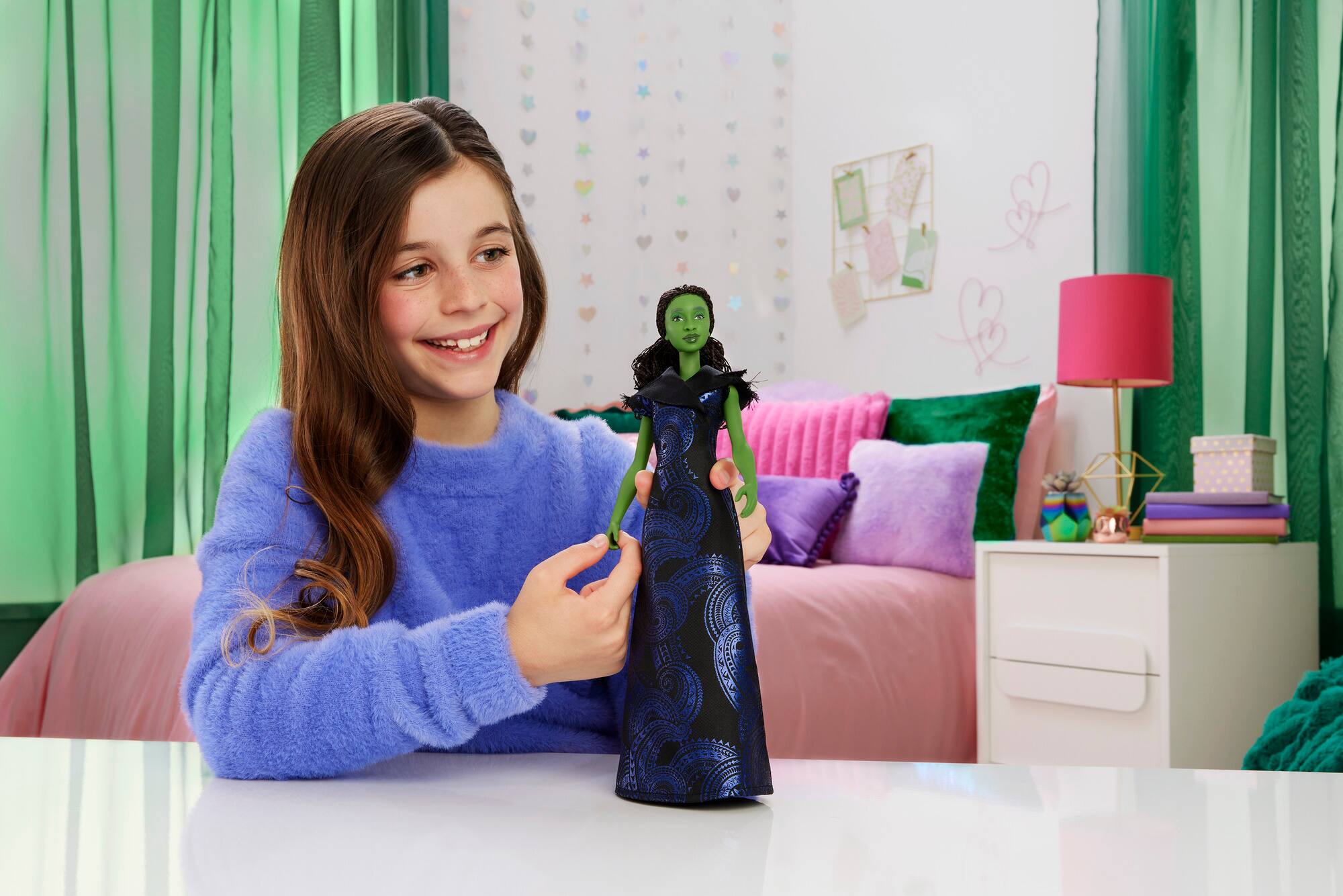 Alt View 1. Wicked - For Good Elphaba 11.8" Singing Doll.