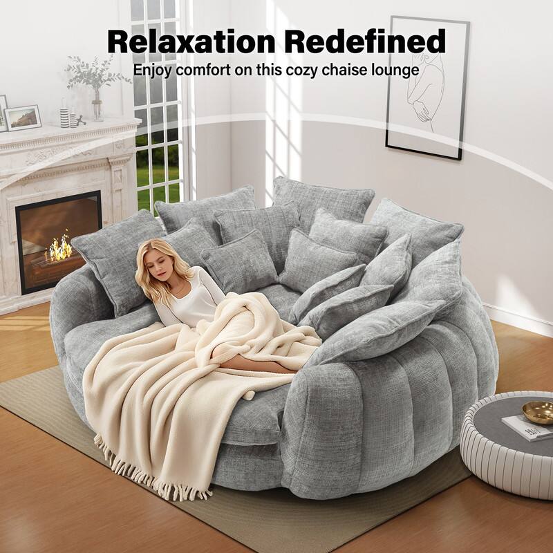 Relaxation Redefined  
Enjoy comfort on this cozy chaise lounge