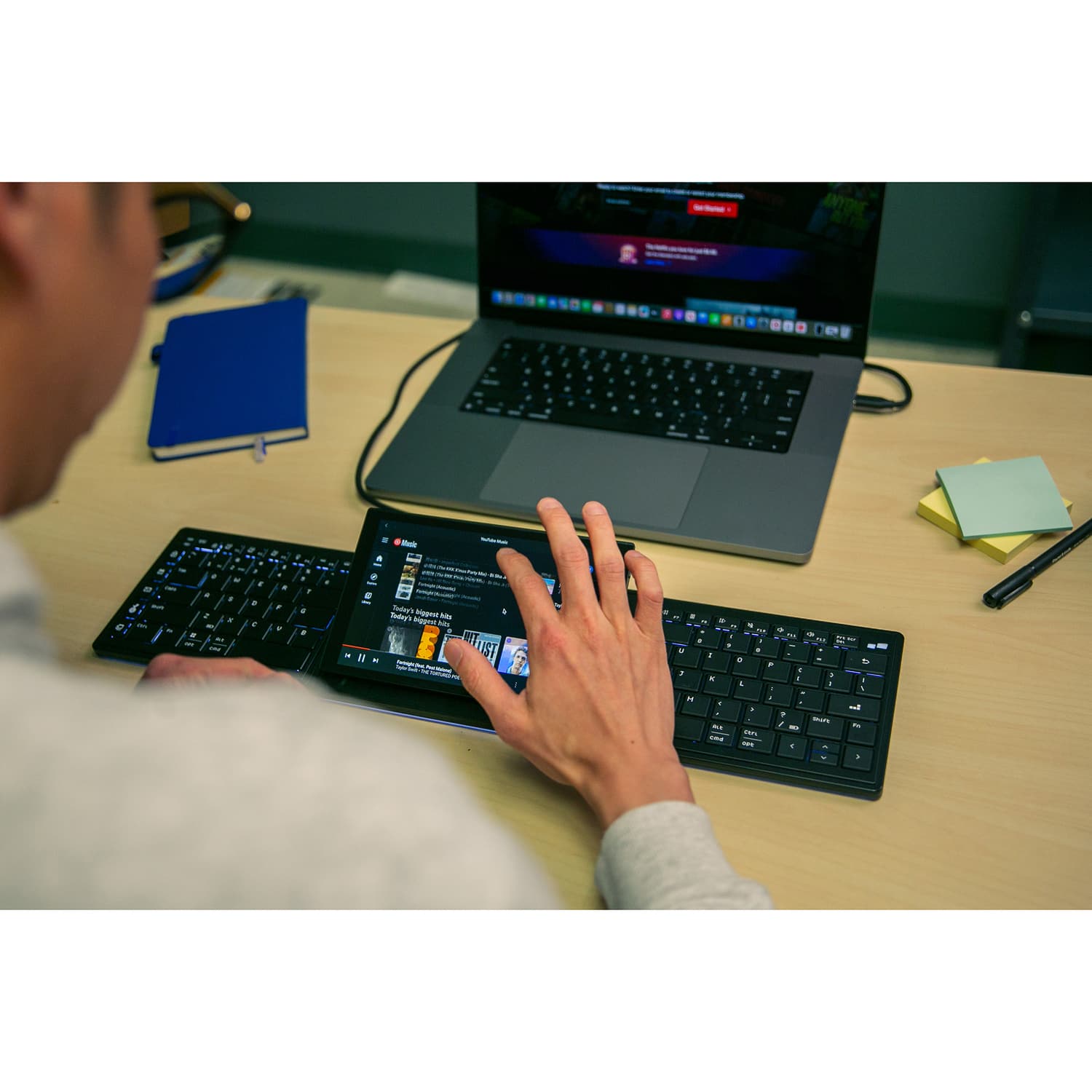 MP Mobile Pixels Tetra Keyboard Wireless Connectivity Bluetooth