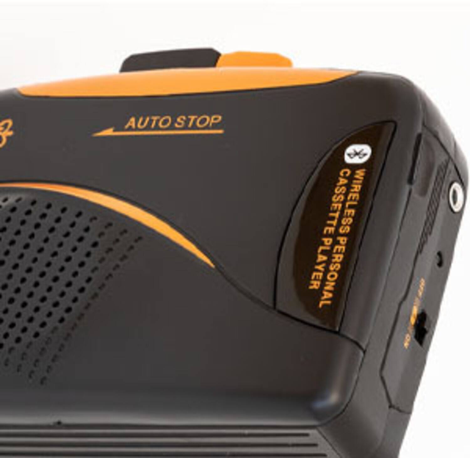 AUTO STOP  
WIRELESS PERSONAL CASSETTE PLAYER