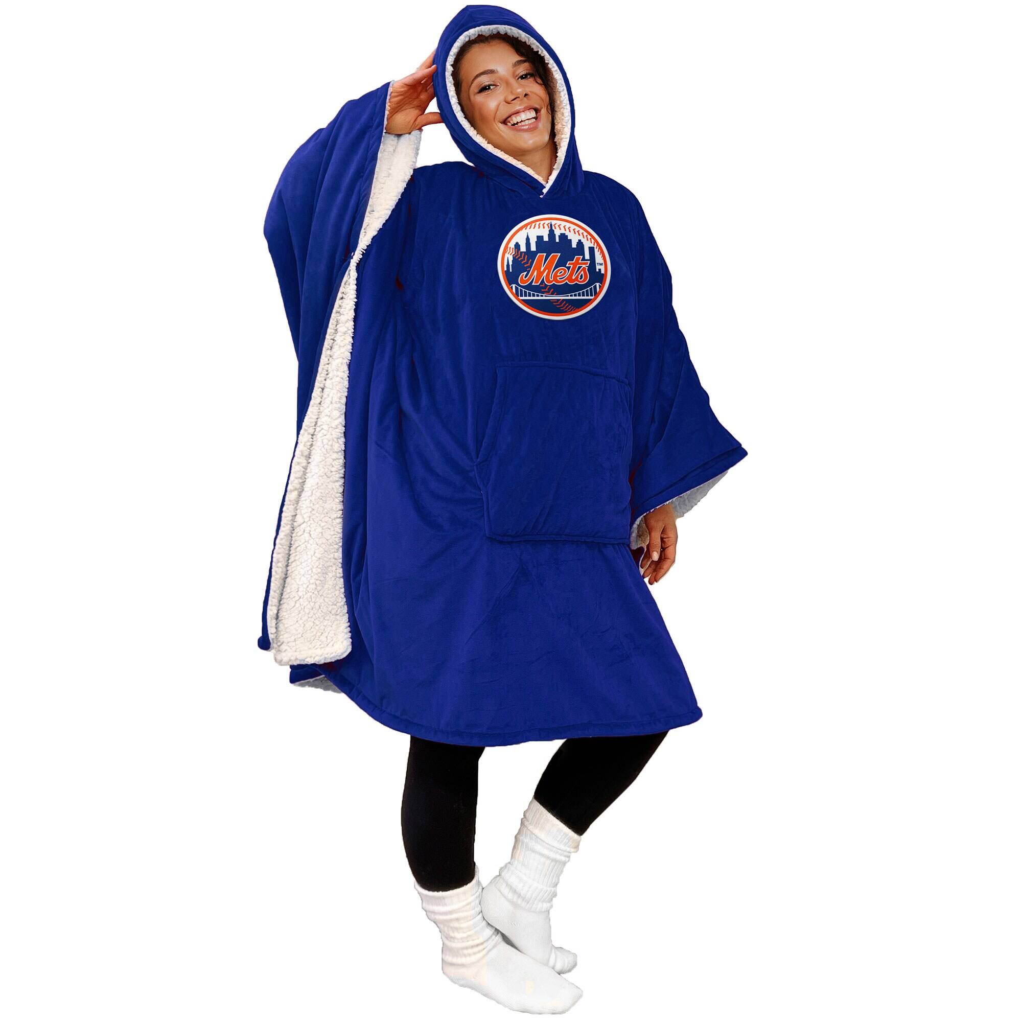 Pegasus - 60" x 80" Logo Patch Team Color Bloncho with Sherpa - Multicolor