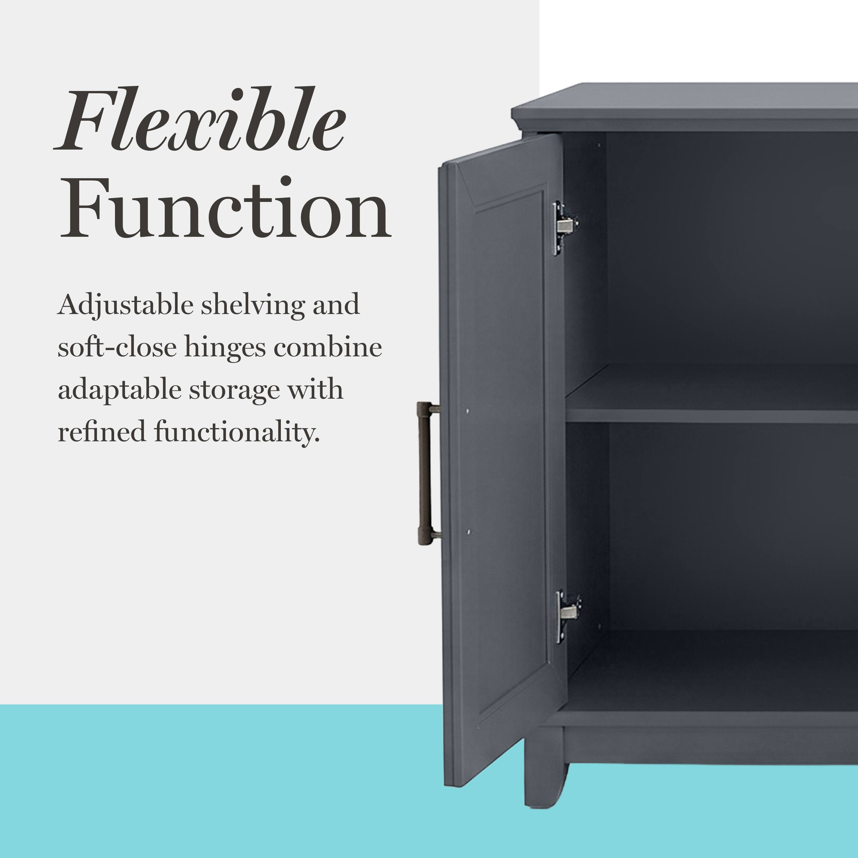 Flexible Function

Adjustable shelving and soft-close hinges combine adaptable storage with refined functionality.
