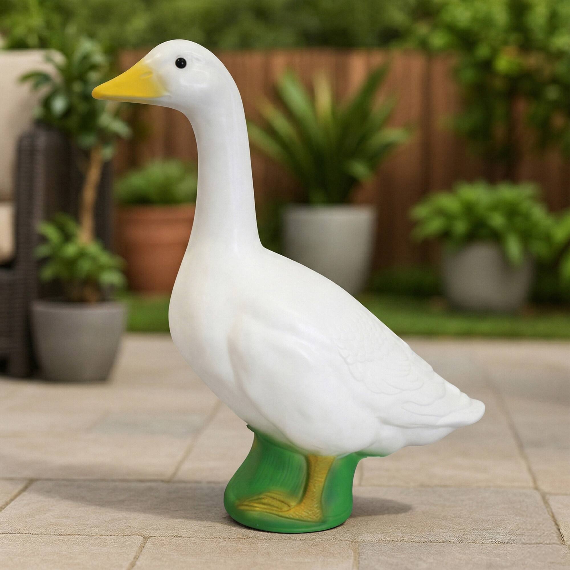 Union Products Wild Goose Outdoor Lawn Garden Statue, 23