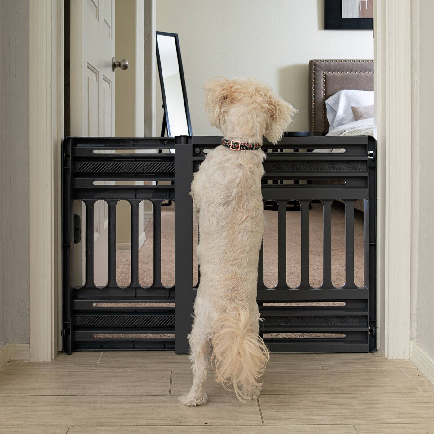 Alt View 4. IRIS USA - IRIS USA 24"-39" Portable Plastic Expandable Pet Gate, Adjustable Pet Barrier, 25" Tall.