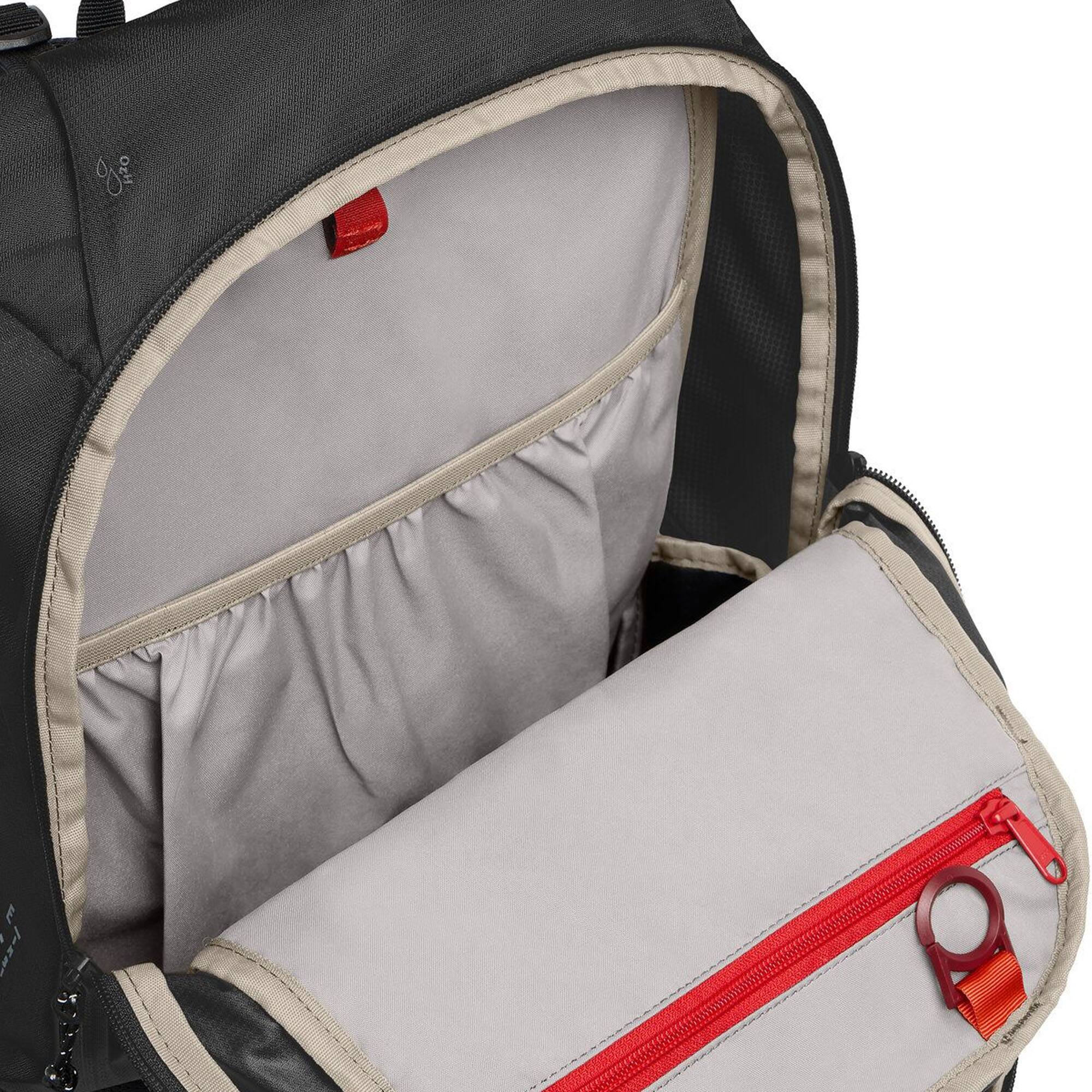 Alt View 1. VAUDE - Vaude Trailvent 15 Mountain Bike Backpack - Black - Black.