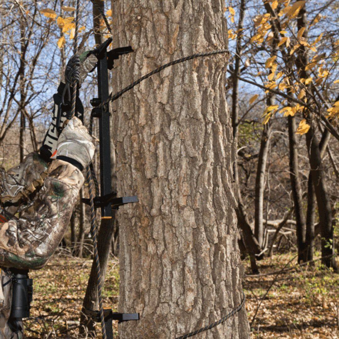 Left. Muddy - Muddy Pro Tree Sticks 4-Pack: Creates a Ladder on Tree to Reach Your Tree Stand - Black.