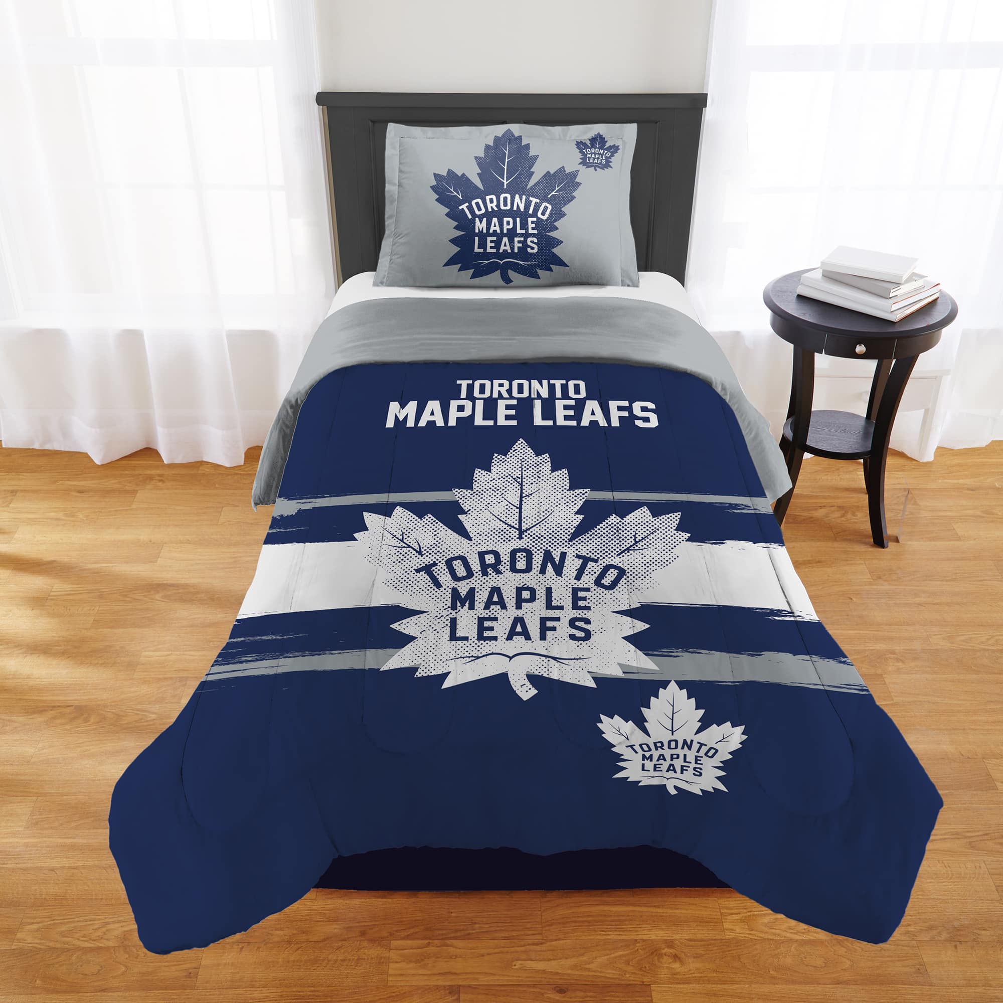 Sweet Home Collection - NHL Toronto Maple Leafs Comforter & Pillow Sham Set- Twin/Twin XL - Multicolored