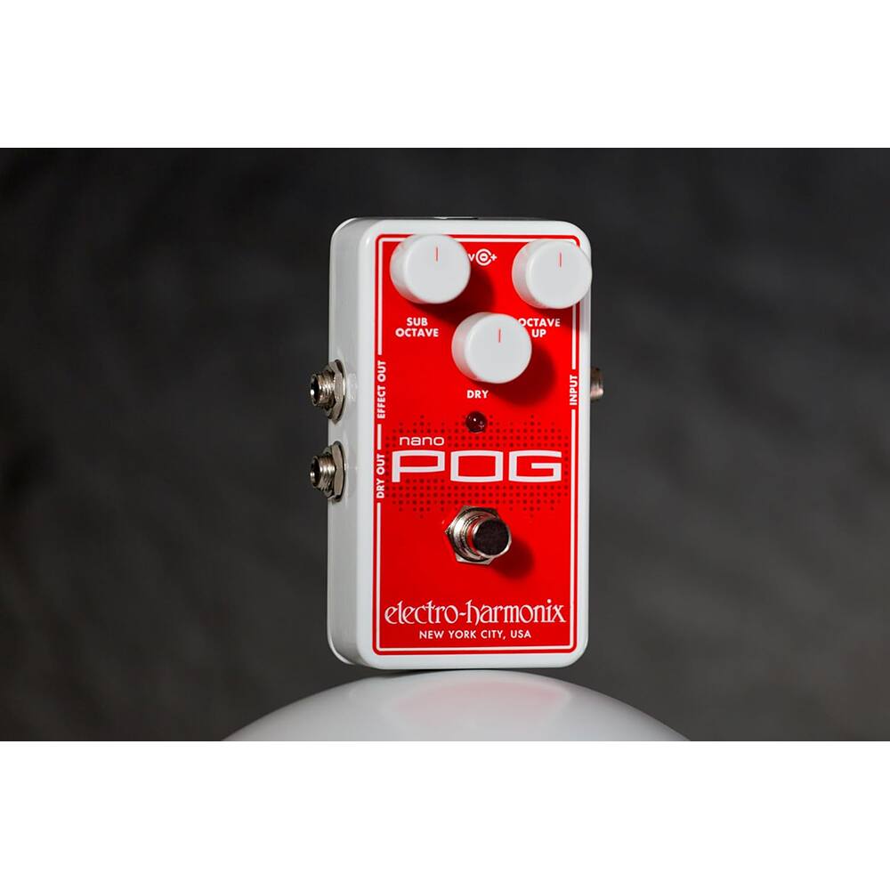 nano POG  
electro-harmonix  
NEW YORK CITY, USA  

SUB OCTAVE  
OCTAVE UP  
DRY  

EFFECT OUT  
DRY OUT  
INPUT