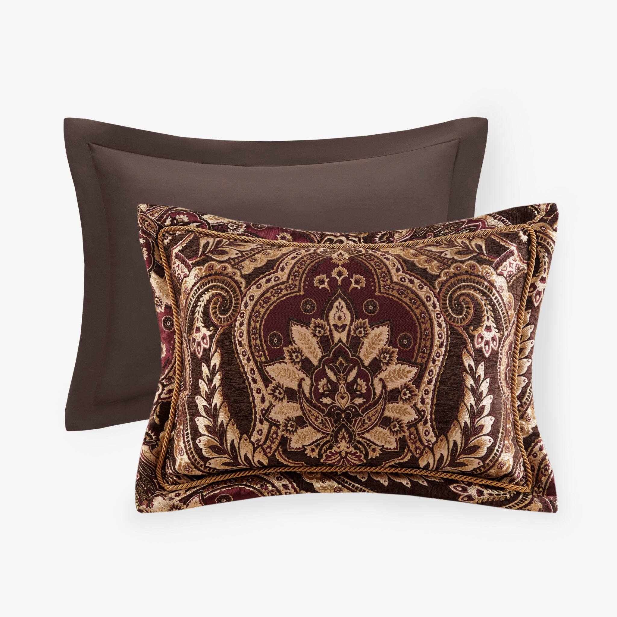 Alt View 4. Gracie Mills - Gracie Mills Poole 4-Piece Vintage Chenille Jaquard Comforter Set - Burgundy.