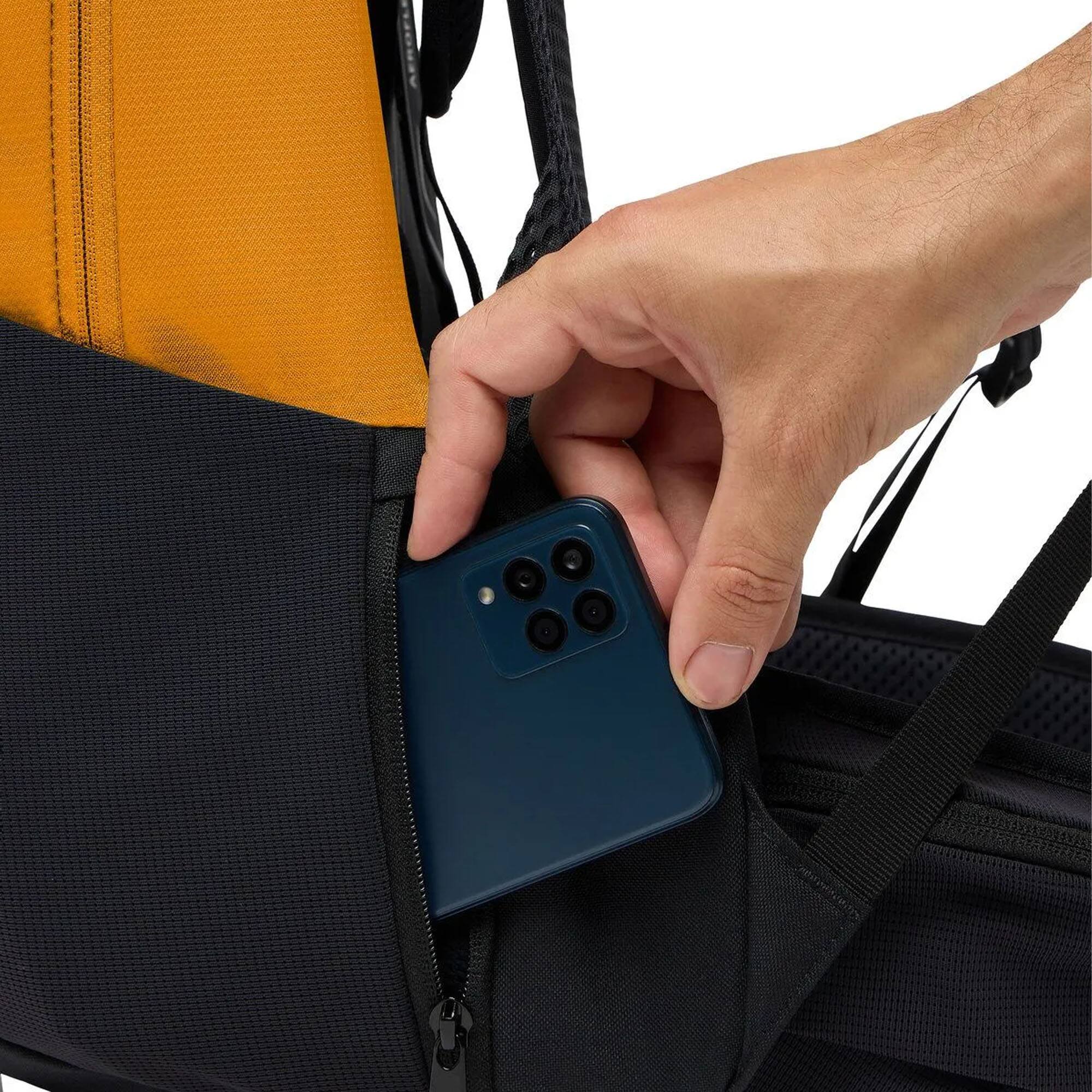 Alt View 3. VAUDE - Vaude Trailvent 15 Mountain Bike Backpack - Kurkuma - Kurkuma.