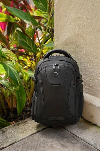 backpack laptop with usb Travel Backpack, 17 Inch Extra Large Laptop Charging Hole 45L Anti Theft Travel Backpack Water Resistant College Business Computer Bag Fit 17.3 Inch Laptop for Men Women business activities Laptop Bag with USB Port: