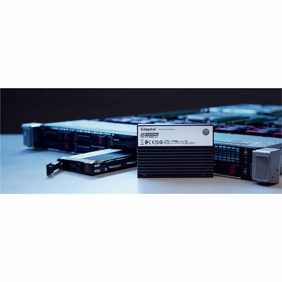 Kingston  
HyperX Fury  
DDR3 3000MHz  
PC3-24000  
2x8GB  
Kit  
CE-0010  
FCC ID: KSG-3000ME  
CE-0010  
VCCI  
C-Tick  
RoHS  
Made in China