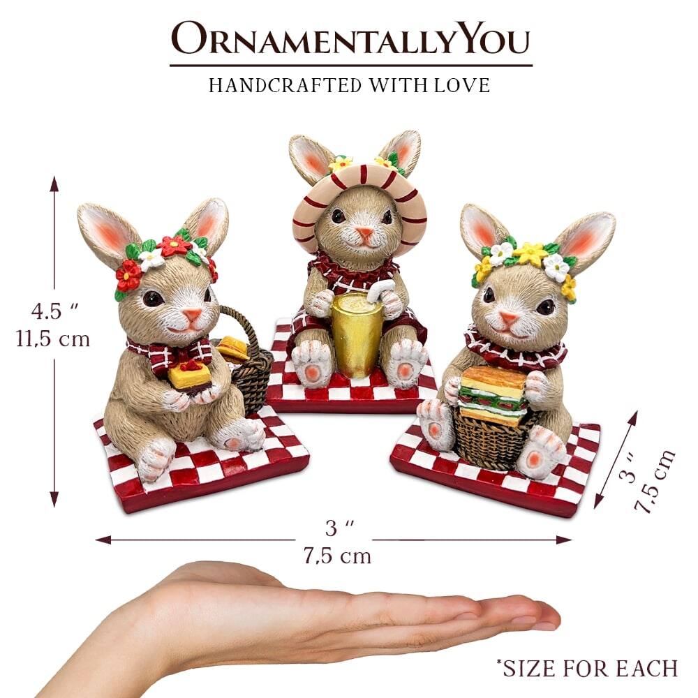 ORNAMENTALLY YOU  
HANDCRAFTED WITH LOVE  

4.5" 11.5 cm  
3" 7.5 cm  
3" 7.5 cm  

*SIZE FOR EACH