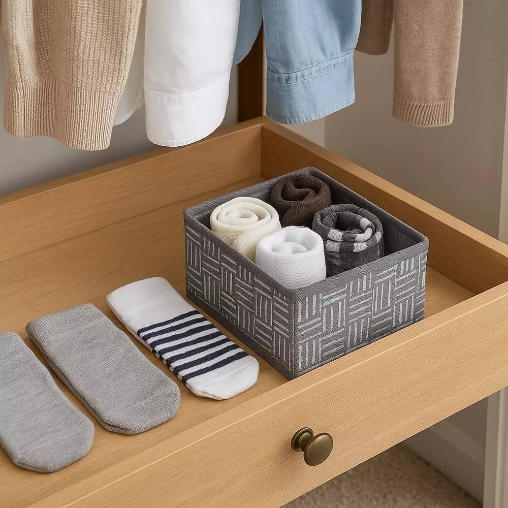 Left. Elle Decor - Set of 3 Fabric Foldable Storage Bins, Stylish, Sturdy, Space-Saving and Collapsible Organizers - Gray.