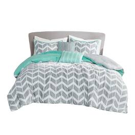 Gracie Mills - Basil Chevron Bliss Comforter Set - Aqua