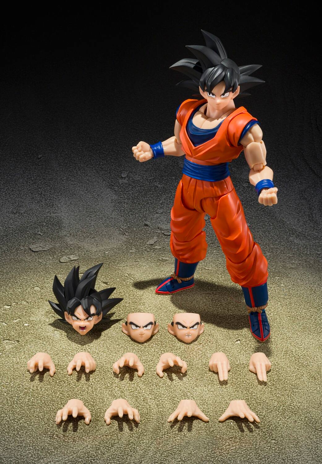 Left. Bandai - 5.5" Son Goku (The Kind-Hearted Saiyan) - Dragon Ball Z - Tamashii Nations S.H.Figuarts.