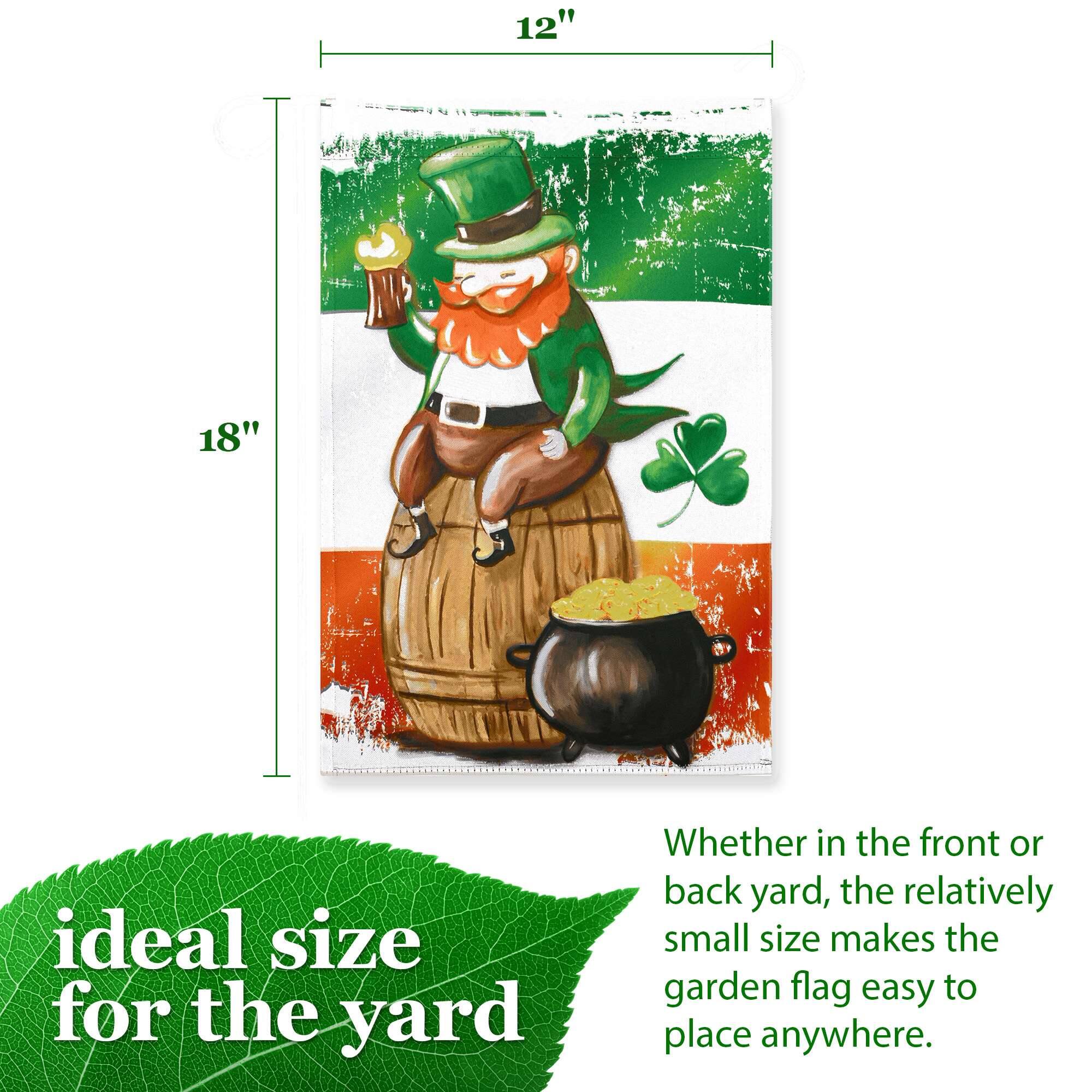12" x 18" ideal size for the yard  
Whether in the front or back yard, the relatively small size makes the garden flag easy to place anywhere.