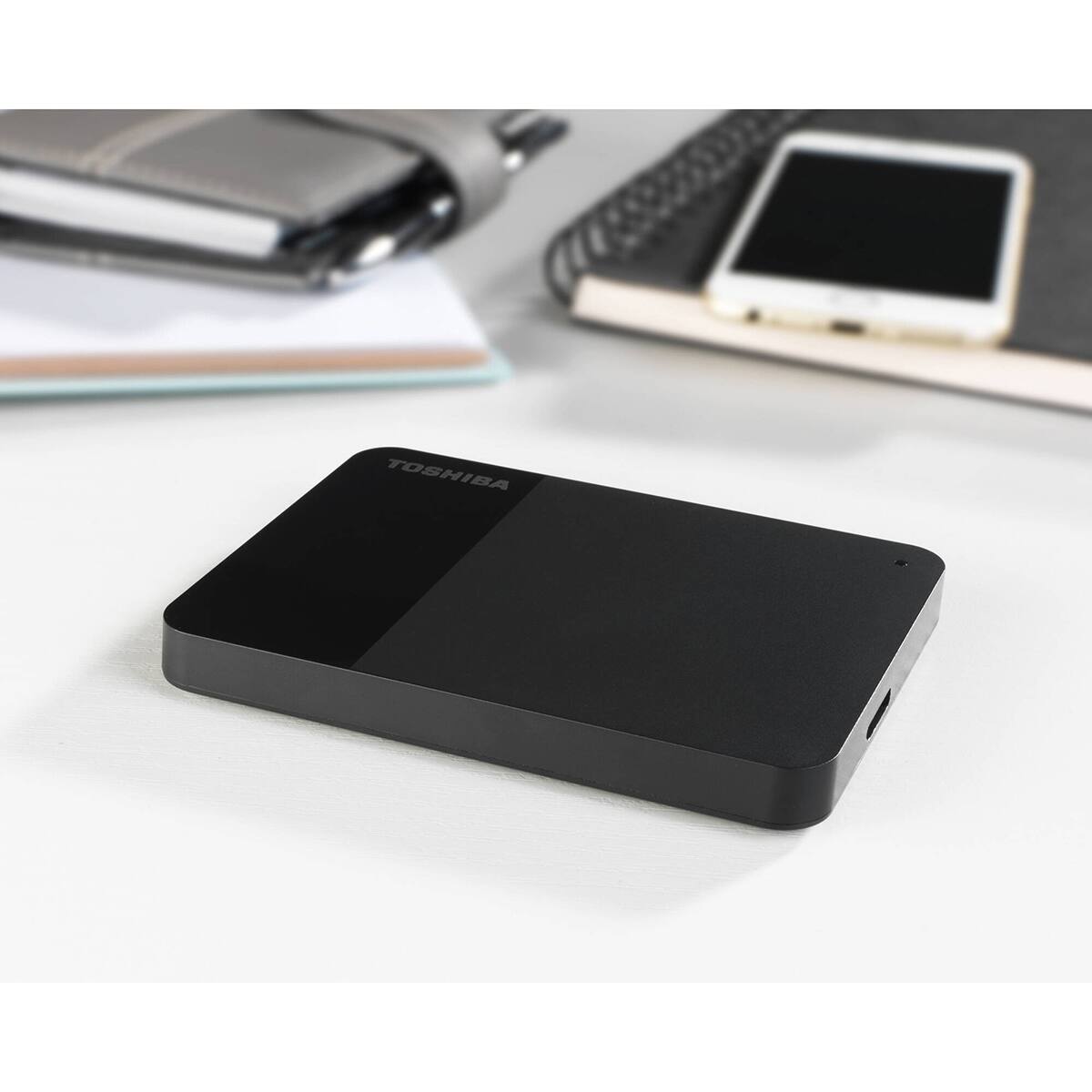 Alt View 7. Toshiba - Toshiba Canvio Ready 1TB USB 3.2 Gen 1 Portable Hard Drive, Black - Black.