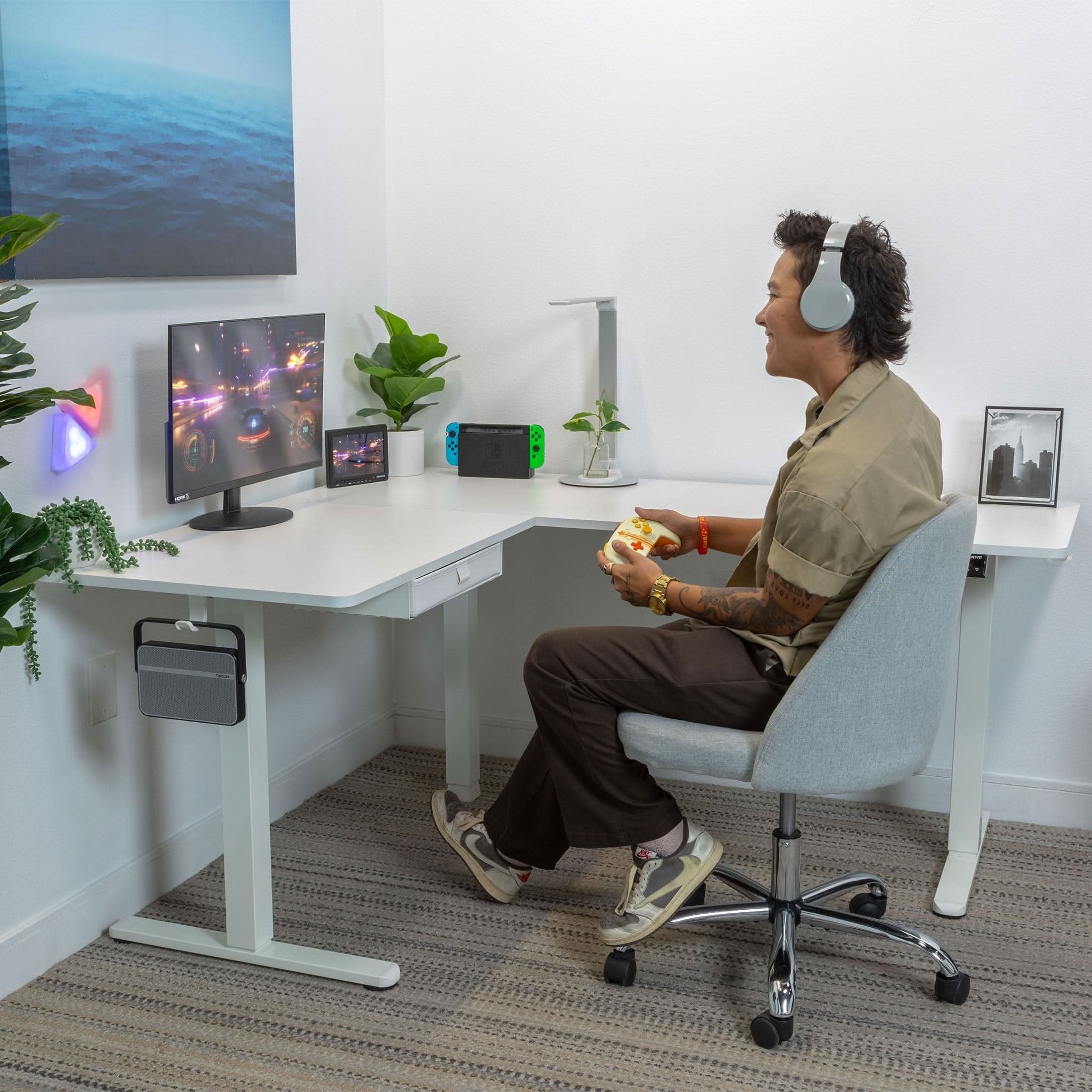 Alt View 3. Mount-It! - Large Electric Height Adjustable Corner Sit-Stand Desk with Dual Motor & Memory Control White Frame and White Tabletop - White.