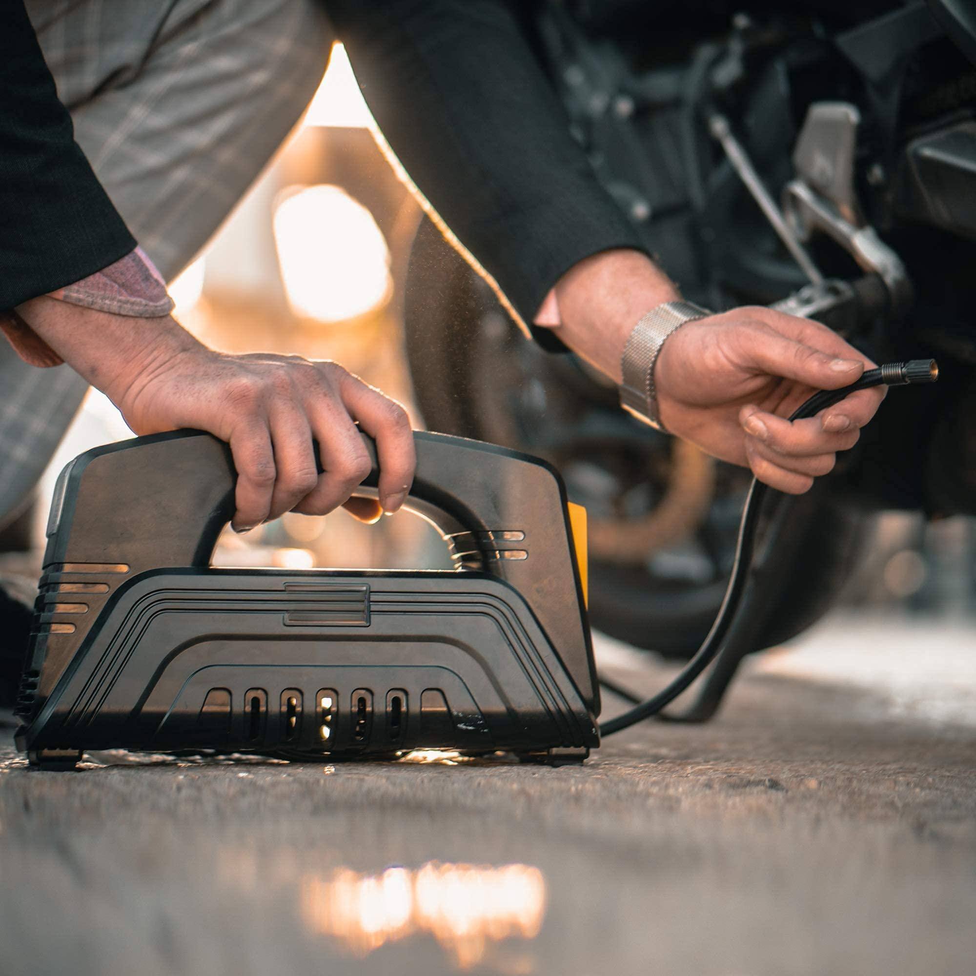 Left. JETRANSPORT - Ac/dc Digital Tire Inflator For Car 12v Dc And Home 110v Ac Rapid Performance Portable Air Compressor Pump - Default.