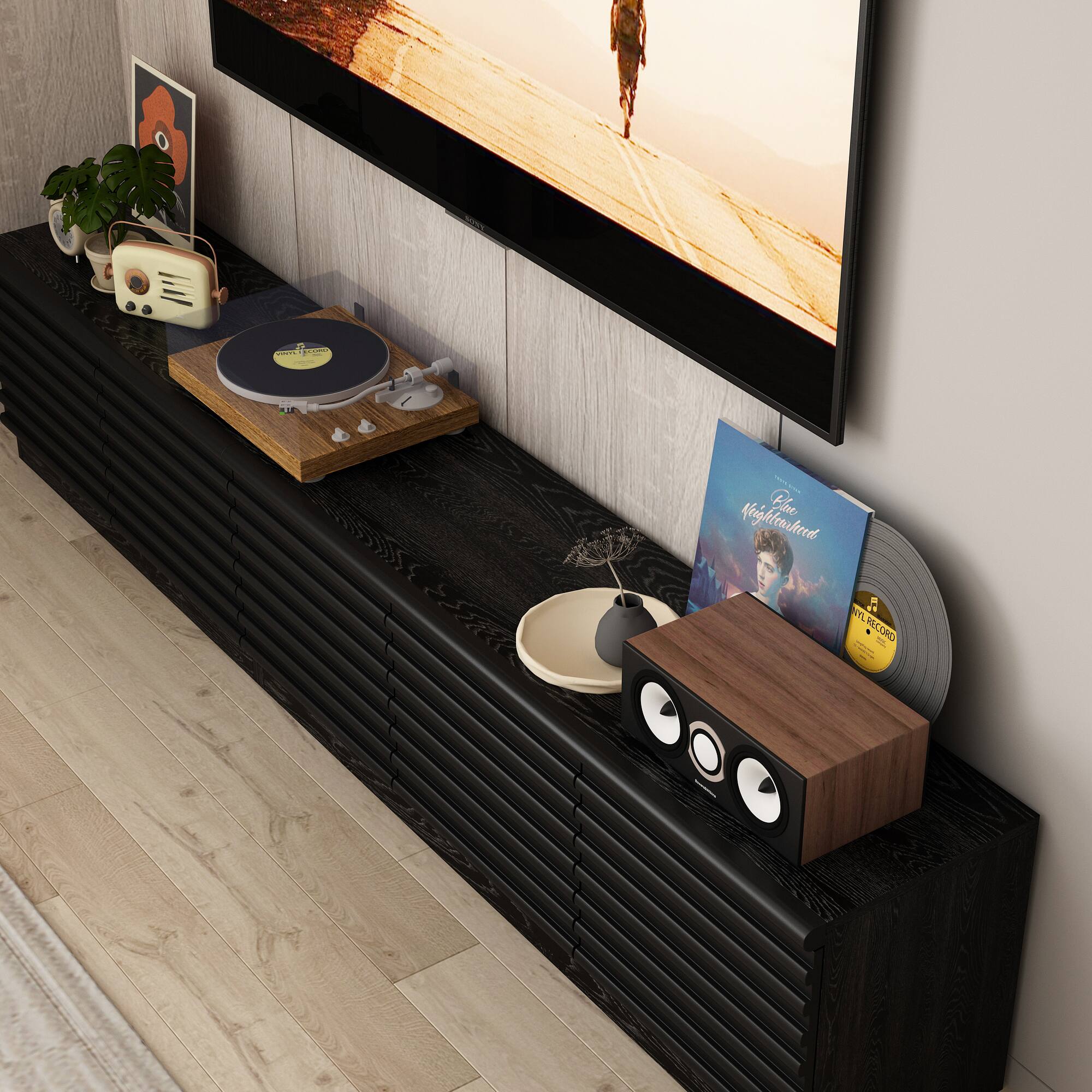 The text on the image reads "Cle Keighleneheeat NTL RECORD."