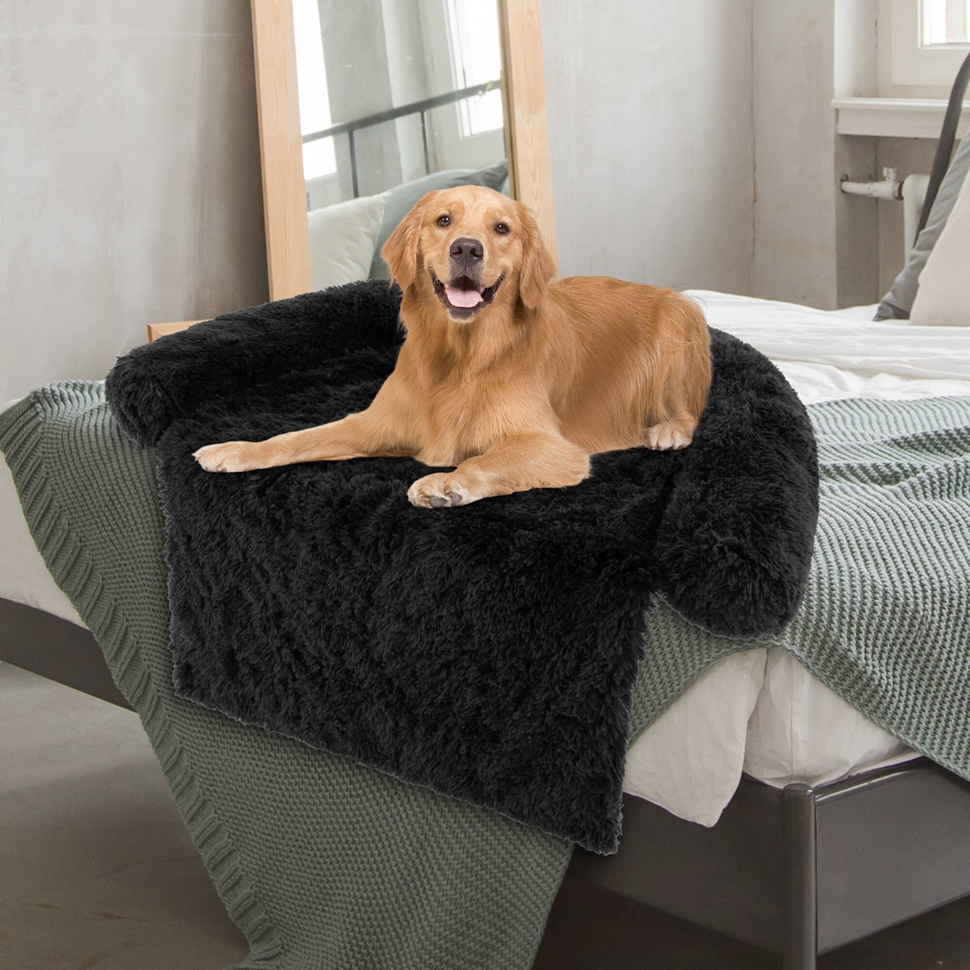 Alt View 4. Costway - Costway Plush Calming Dog Couch Bed with Anti-Slip Bottom Plush Mat for Large Dogs & Cats - Black.