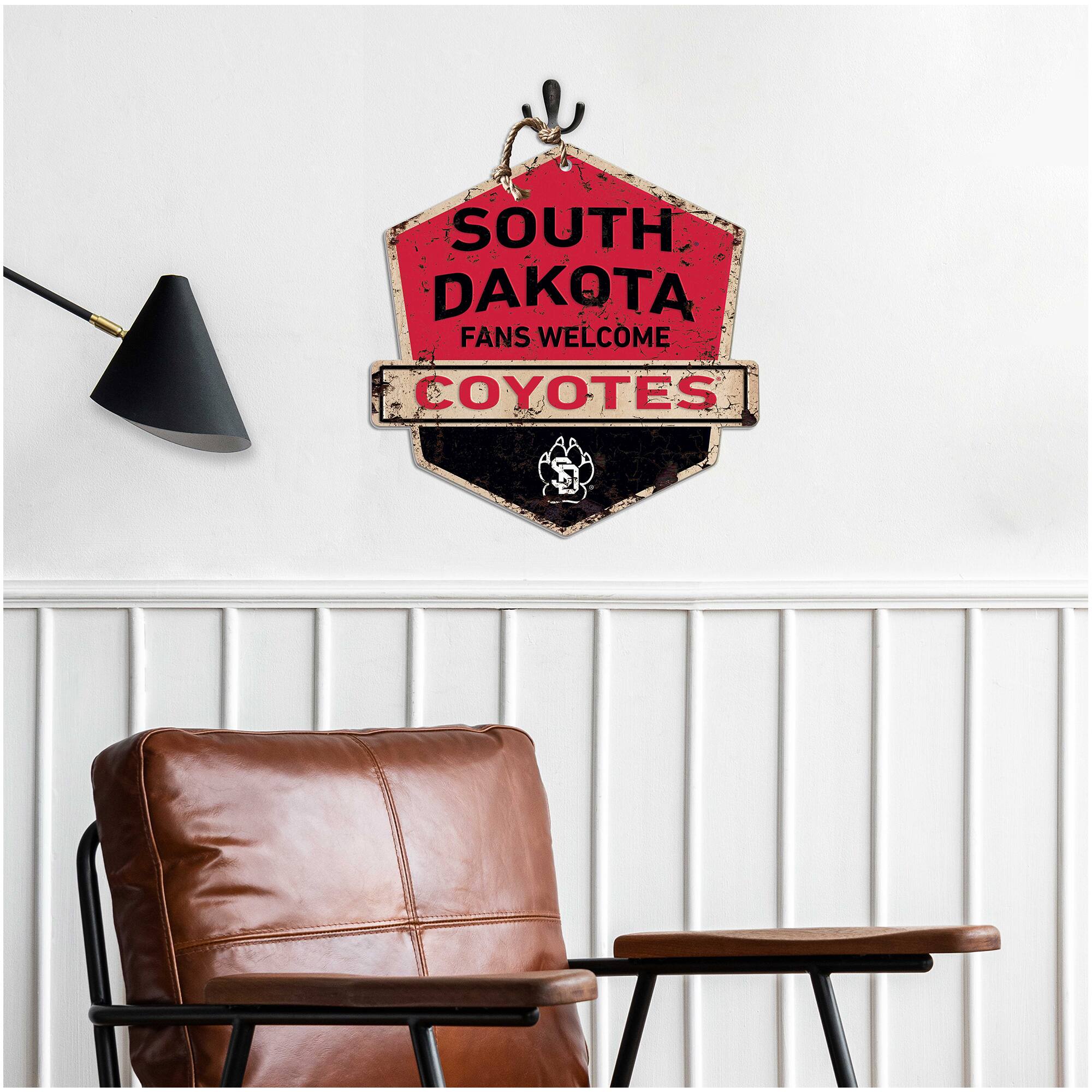 SOUTH DAKOTA FANS WELCOME COYOTES