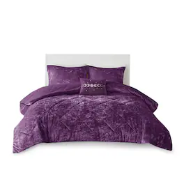 Gracie Mills - Andrea Velvet Comforter Set with Throw Pillow - Purple