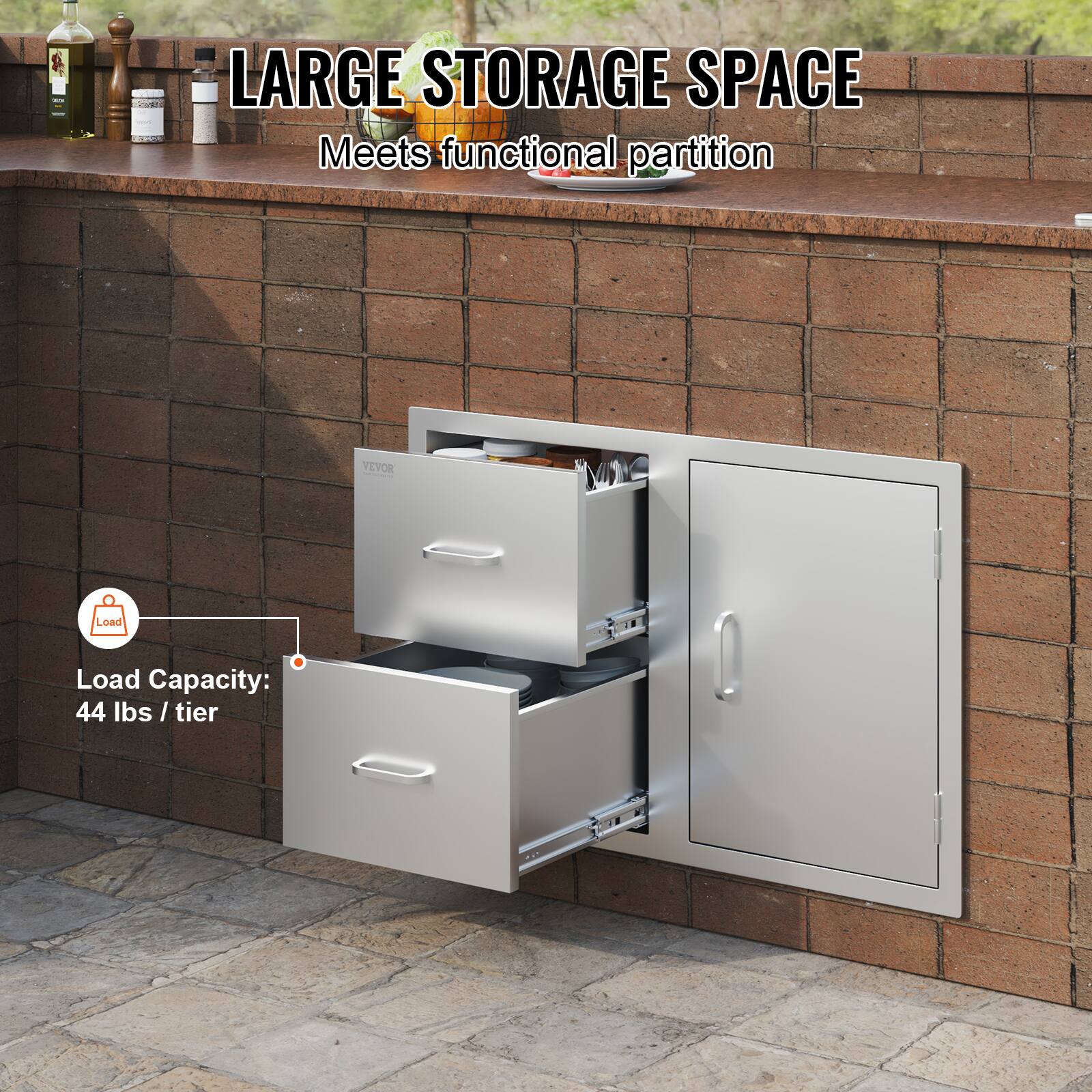 LARGE STORAGE SPACE  
Meets functional partition  

Load Capacity:  
44 lbs / tier