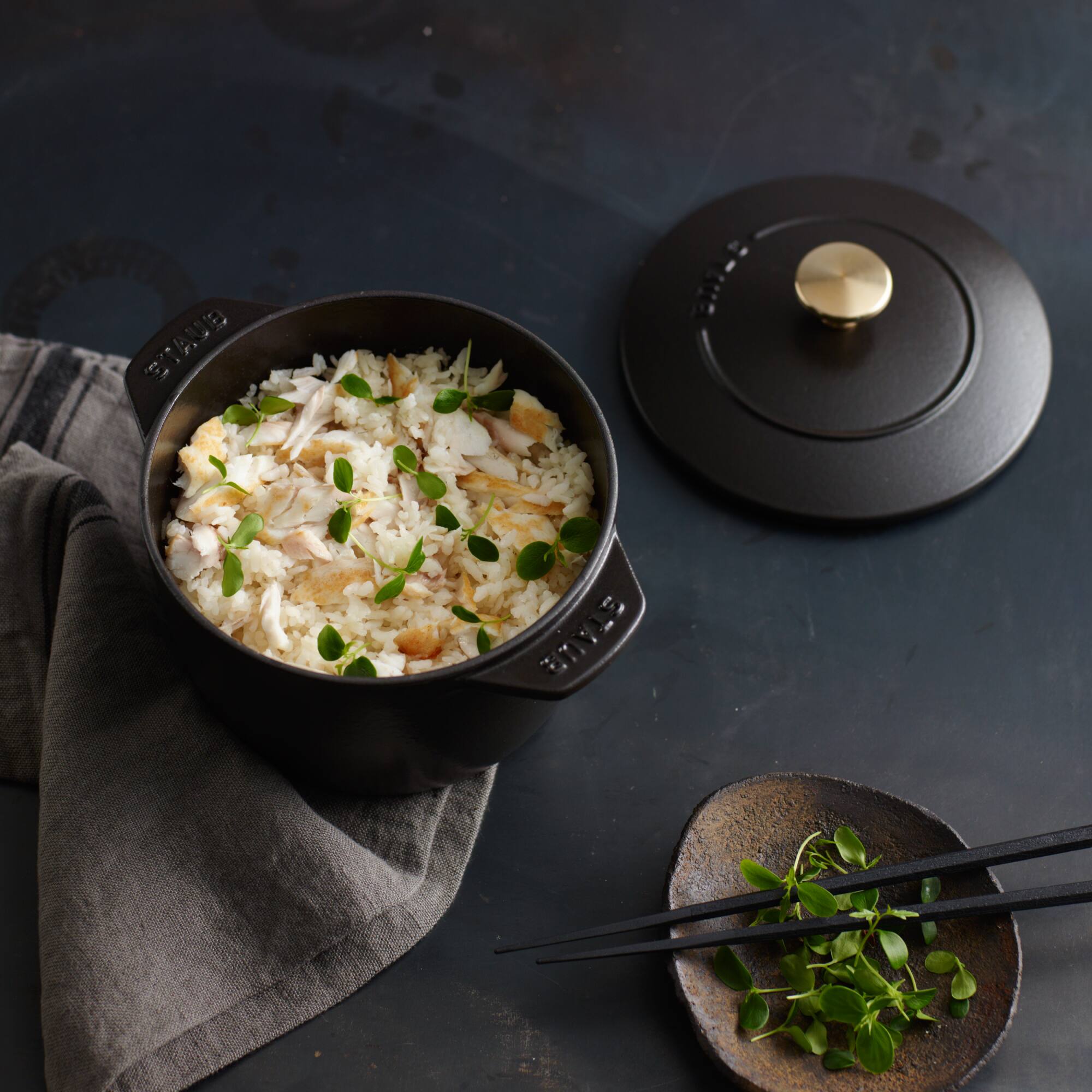 Sure, here is the corrected text:

"SAUE Unves"