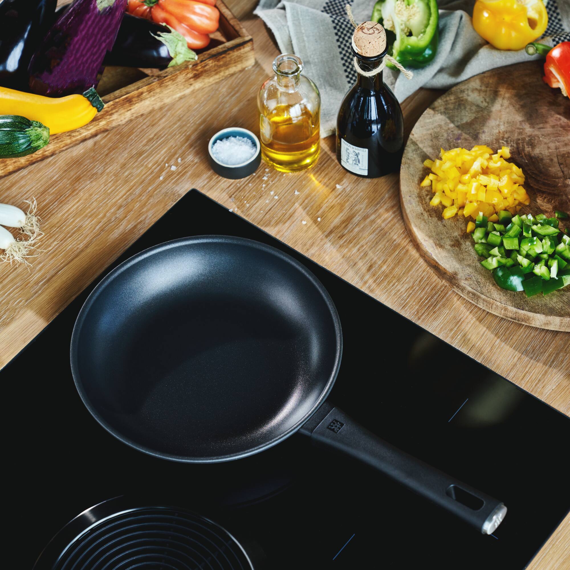 Alt View 5. ZWILLING - ZWILLING Madura Plus Forged 11-inch Nonstick Fry Pan - Matte Black.