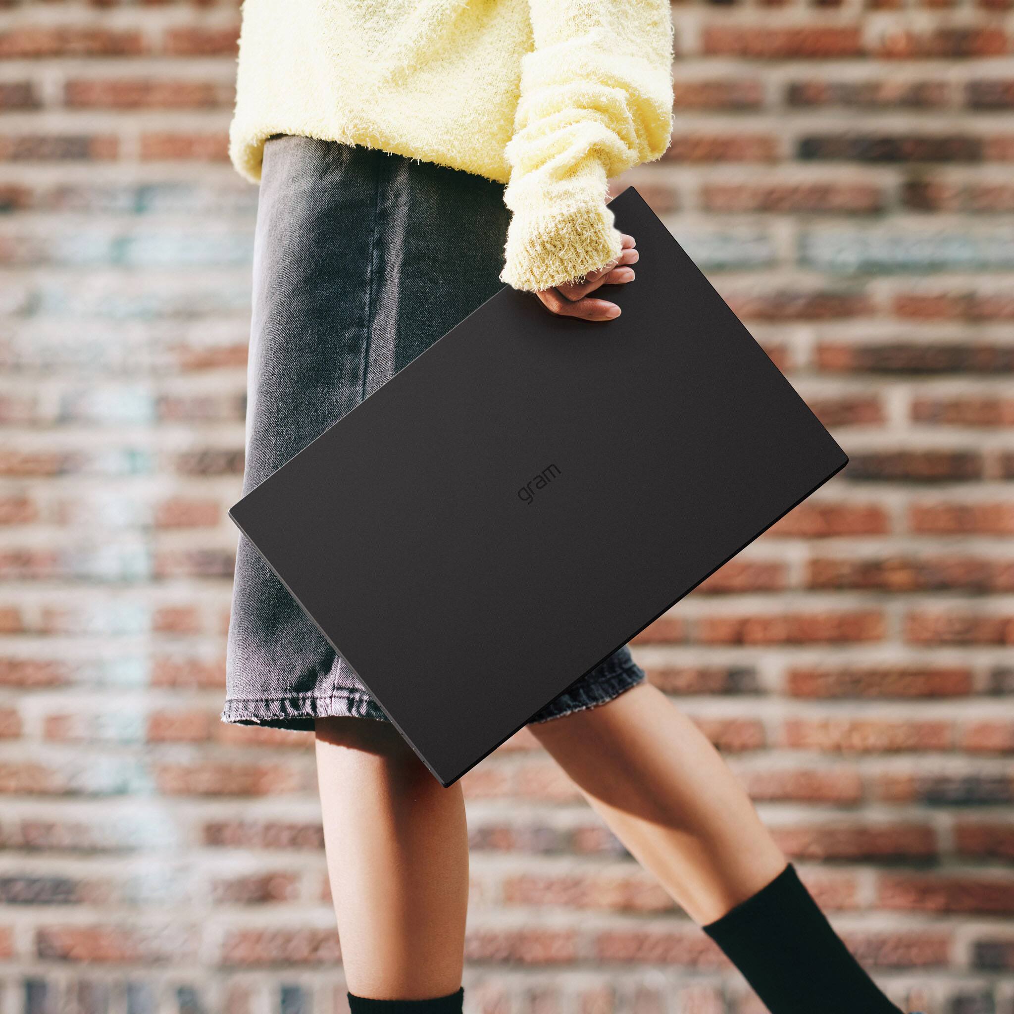 Alt View 10. LG - LG - gram Pro 17" Laptop -  Intel Core Ultra 9 with 32GB Memory - NVIDIA RTX5050 -1TB SSD - Black - Black.