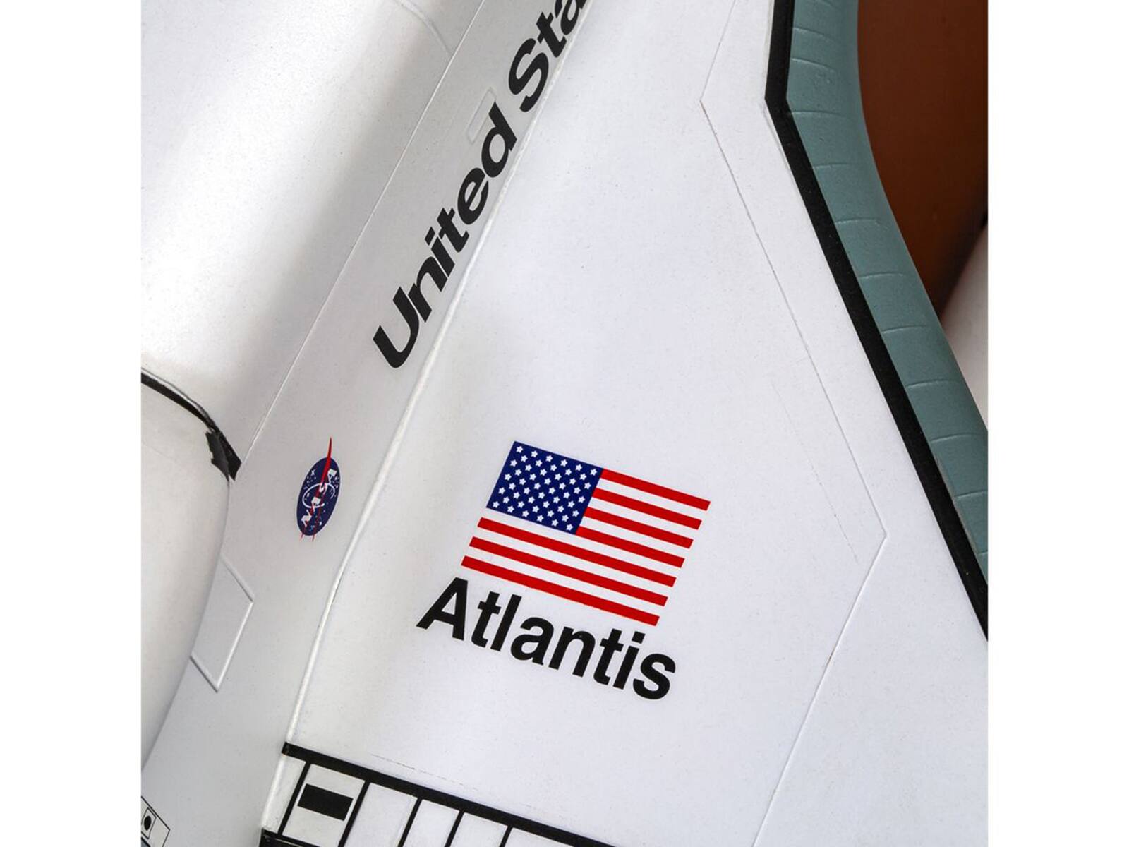 United States  
Atlantis