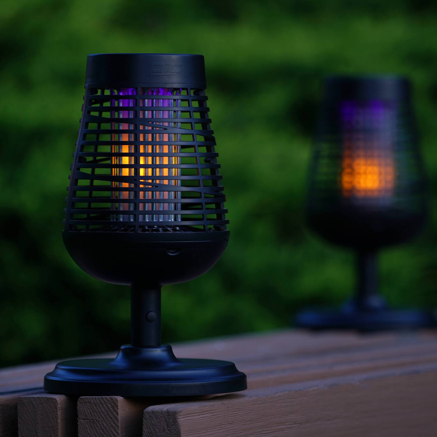 Left. PIC - Flickering Flame Solar Bug Zapper Insect Killer Torch - Black.